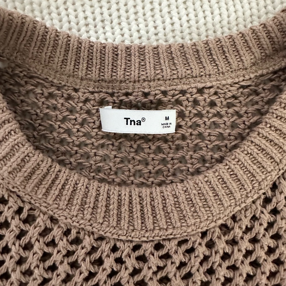Aritzia TNA Dundas Sweater Vest Size M - Picture 3 of 7
